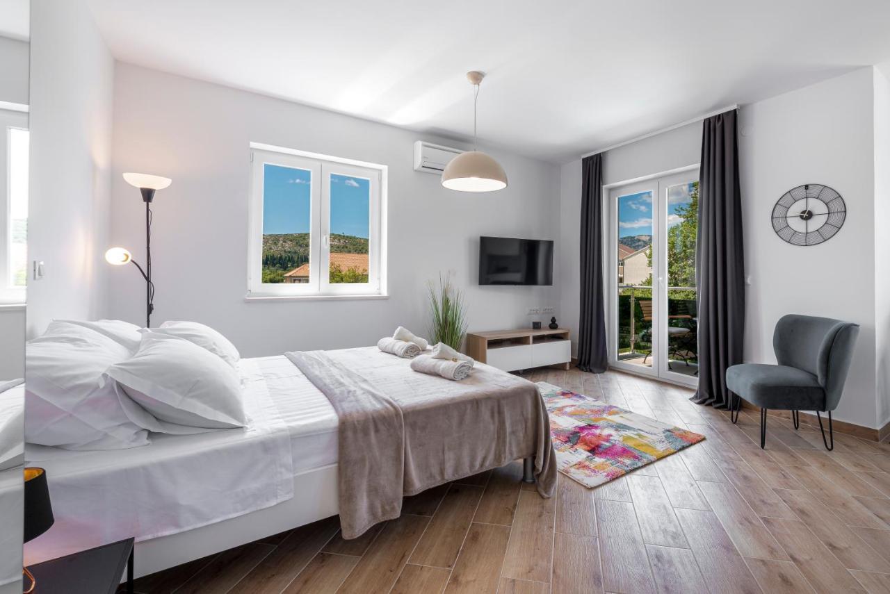 מליני Villa Gold Residence 2 מראה חיצוני תמונה