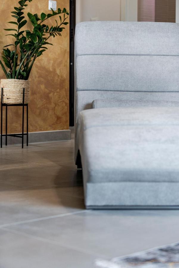 מליני Villa Gold Residence 2 מראה חיצוני תמונה
