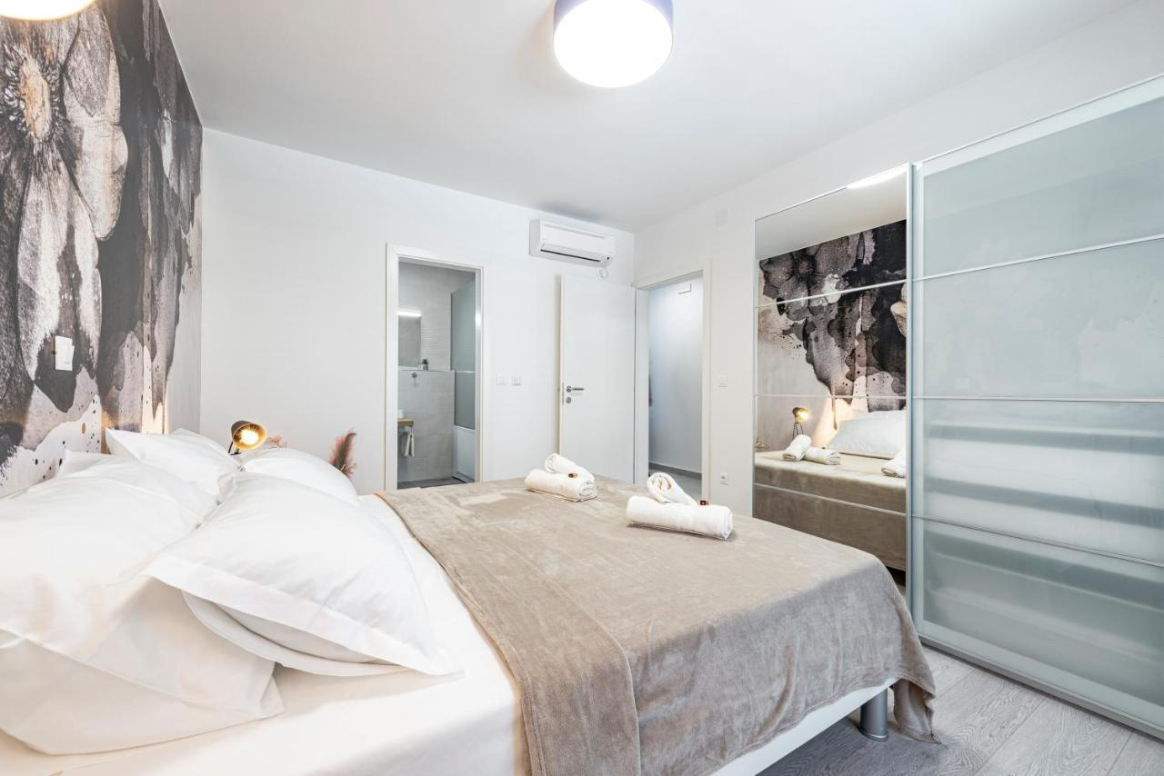 מליני Villa Gold Residence 2 מראה חיצוני תמונה