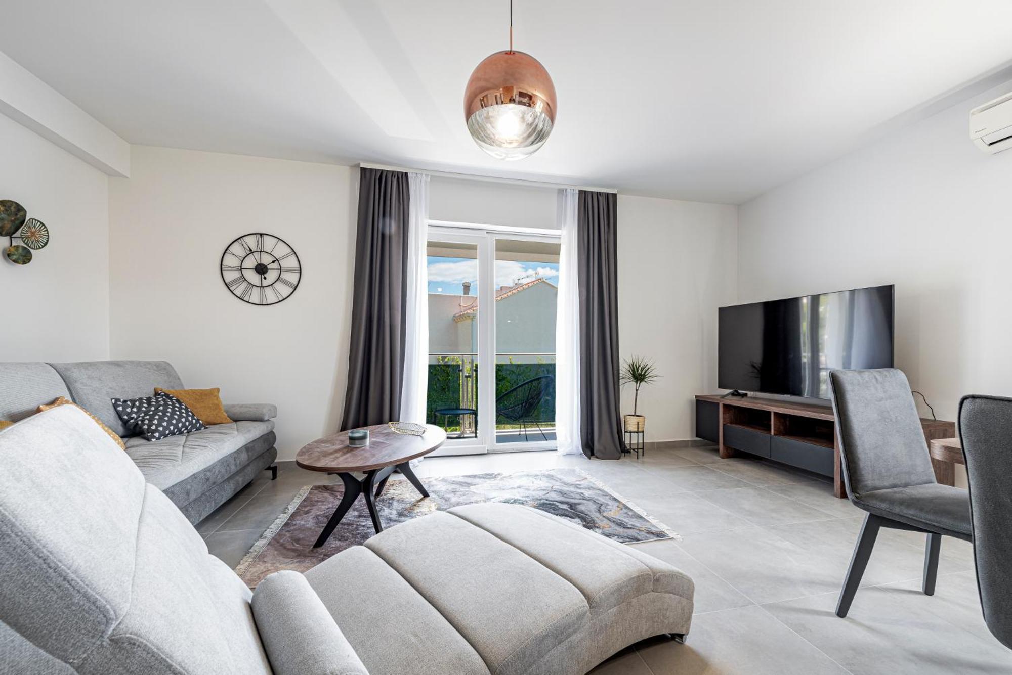 מליני Villa Gold Residence 2 מראה חיצוני תמונה